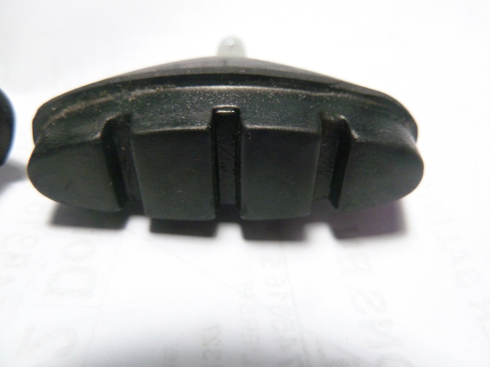 NOS NEU PAIRE PATINS DE FREIN CANTILEVER VELO VTT GOMME 49 mm VTC VINTAGE