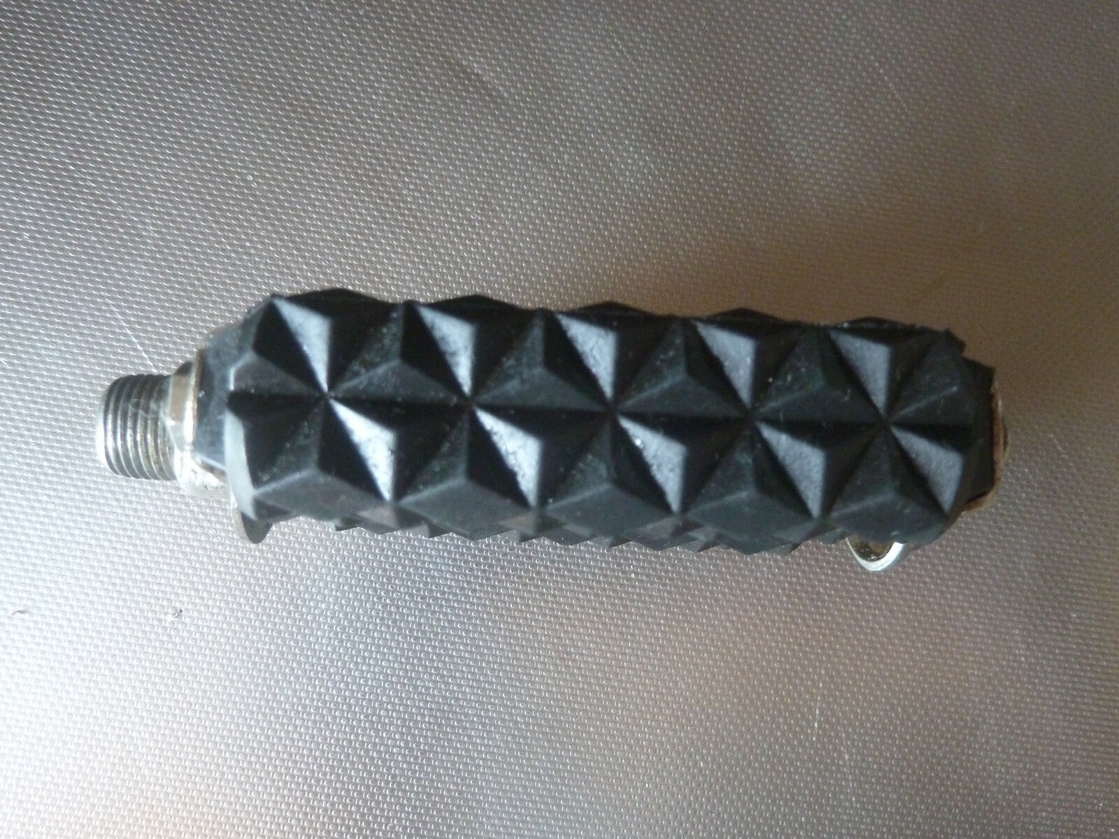 1 ancienne pedale  9/16" velo vintage union cyclo coté droit Right