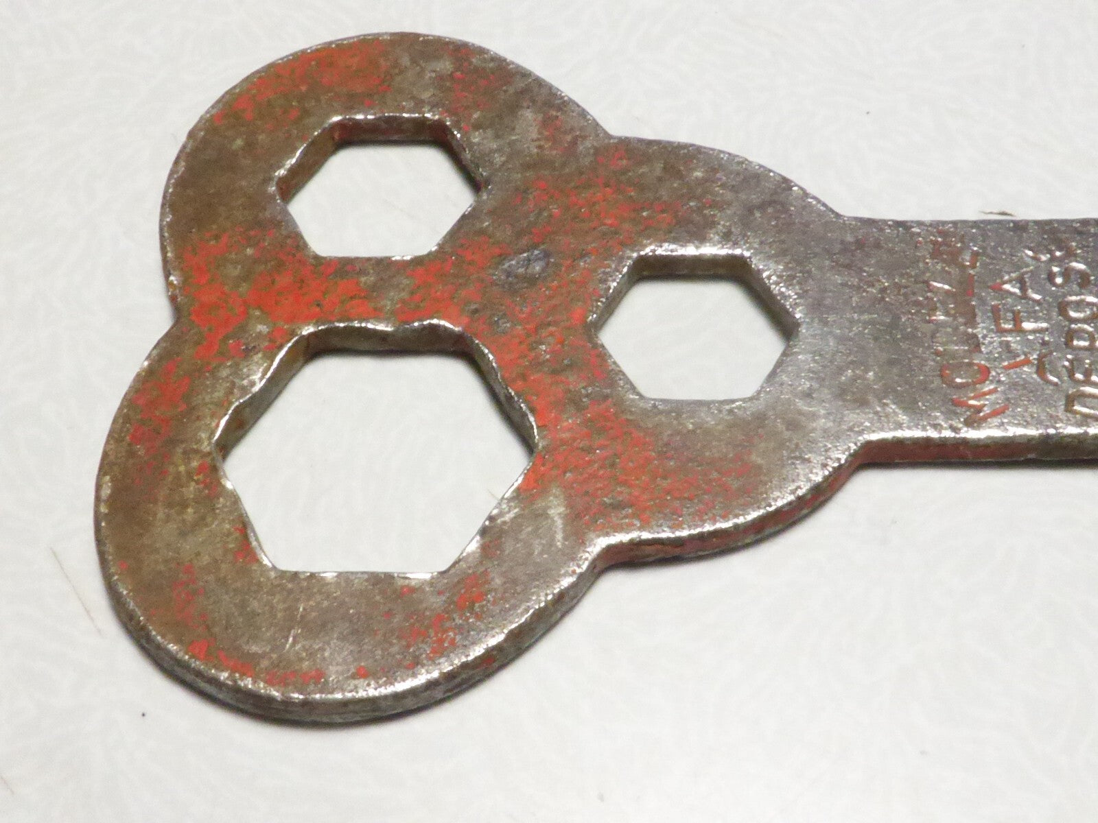 OUTIL VELO ANCIEN  CLE AFA "LE PLUS VITE" vintage ancien stock