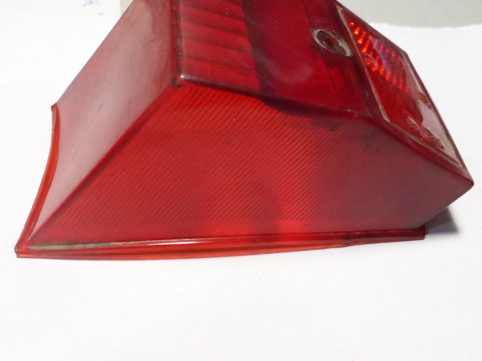 ancien Cabochon cibie de feu rouge Peugeot  103 GL10 GT10 102