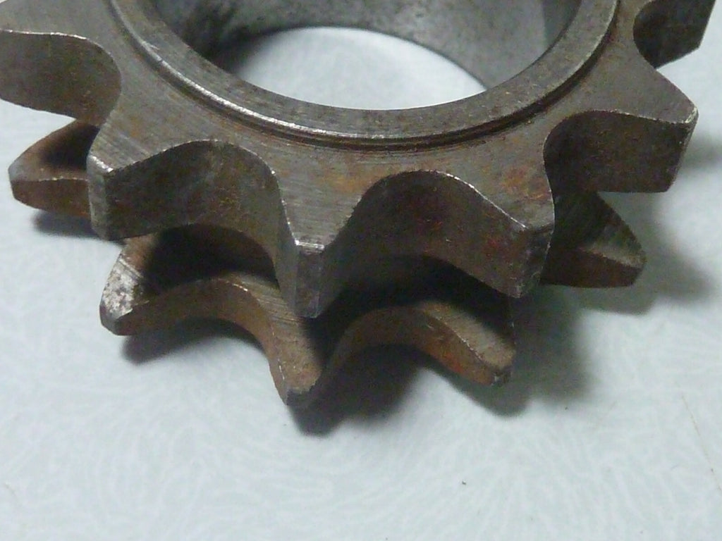 ✨ NOS – Pignon Motobécane 11 Dents – Ø Intérieur 29 mm – Vintage Cyclomoteur ✨