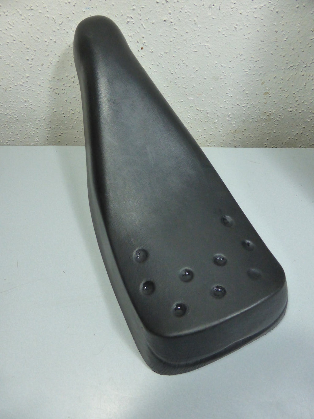 ✨Selle Vintage velo BMX / Cross – NOS – Caoutchouc – 34 cm✨