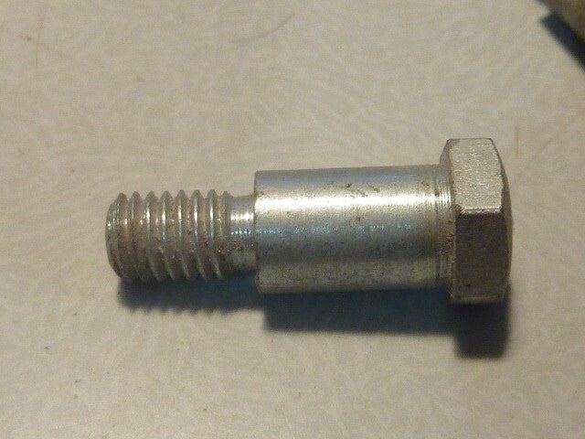 NOS neu 4 VIS ÉTRIERS AVANT ARRIÈRE  VÉLO PEUGEOT ANCIEN bebo bebolux