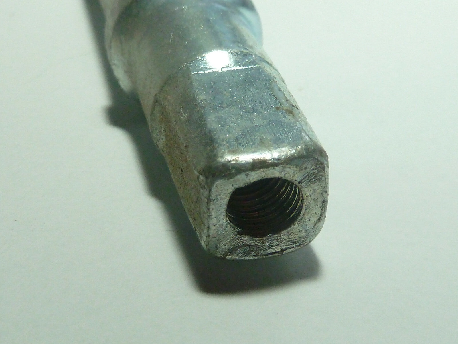 ✨ NOS – Axe de Pédalier 139 mm – Acier – velo cyclo Vintage – Ancien Stock 🚲