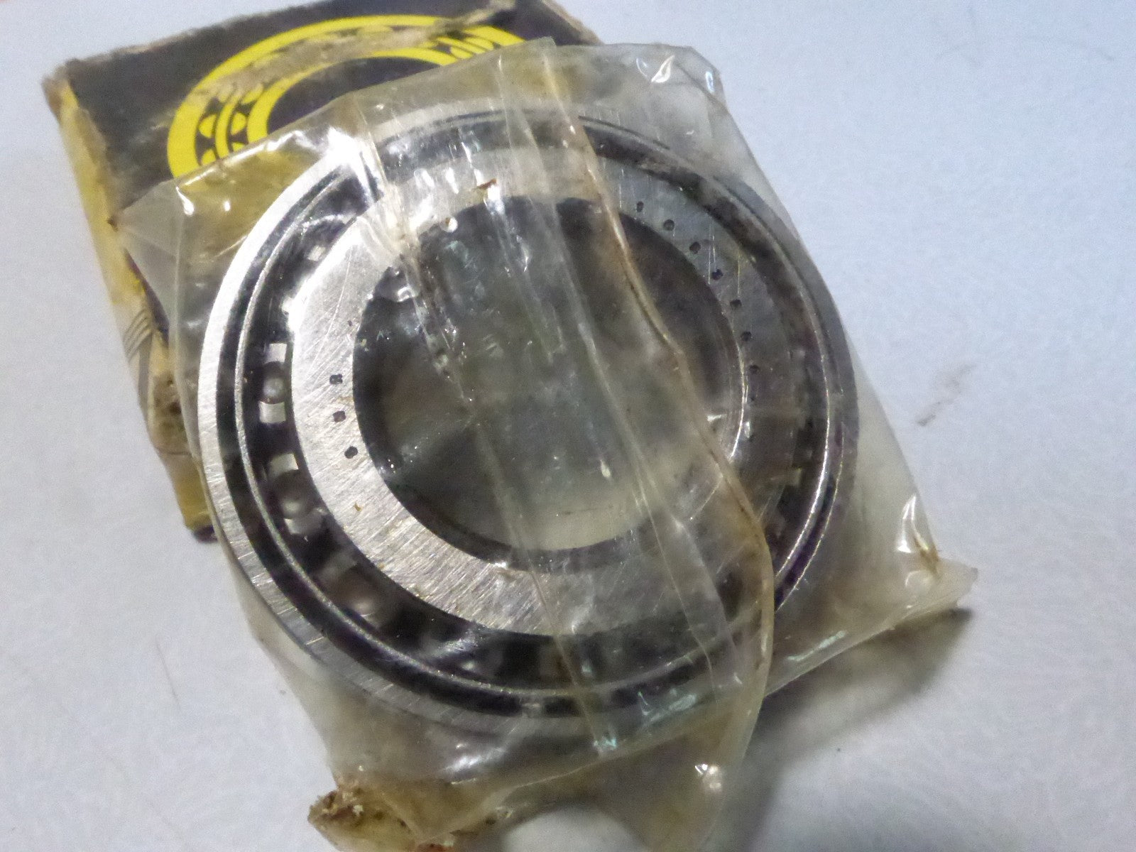 NOS roulement 7703090266  RENAULT R5 R4 pièce d'origine