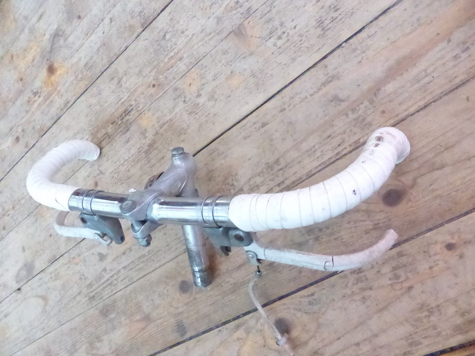 ancien guidon velo chromé vintage Peugeot motobecane gitane randonneur Pivo 22.2