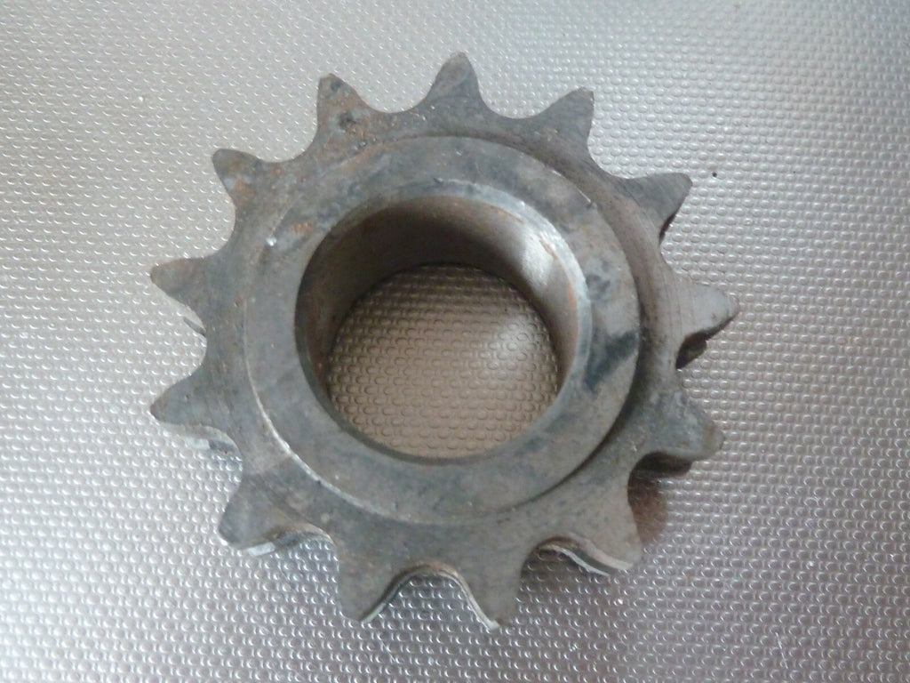 Ancien stock Pignon motobecane 13 dents diamètre interieur 26 mm