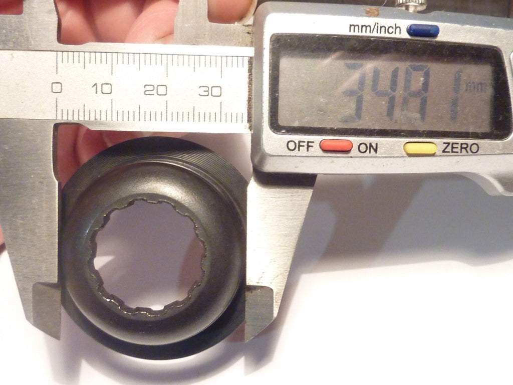 Vintage Shimano adamas BB Bottom Bracket CUPS  SELECTA JAPAN  35x1