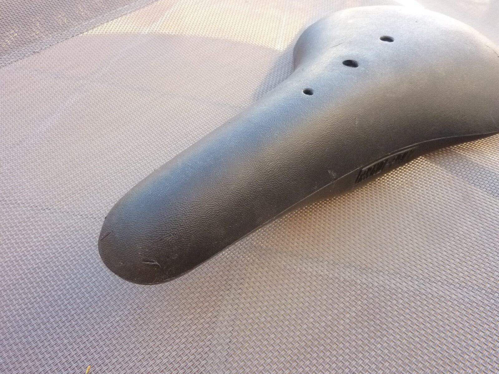 ancienne  SELLE VELO grand prix - VINTAGE -  Saddle Made in France course fixie