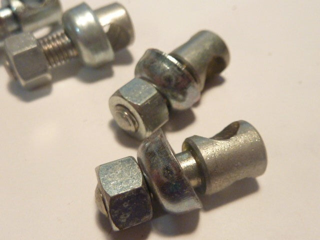 ✨ NOS 4 anciennes SERRE TRINGLE  L 22.3 X 8 X D 6mm POUR TRINGLE  6 mm VINTAGE✨