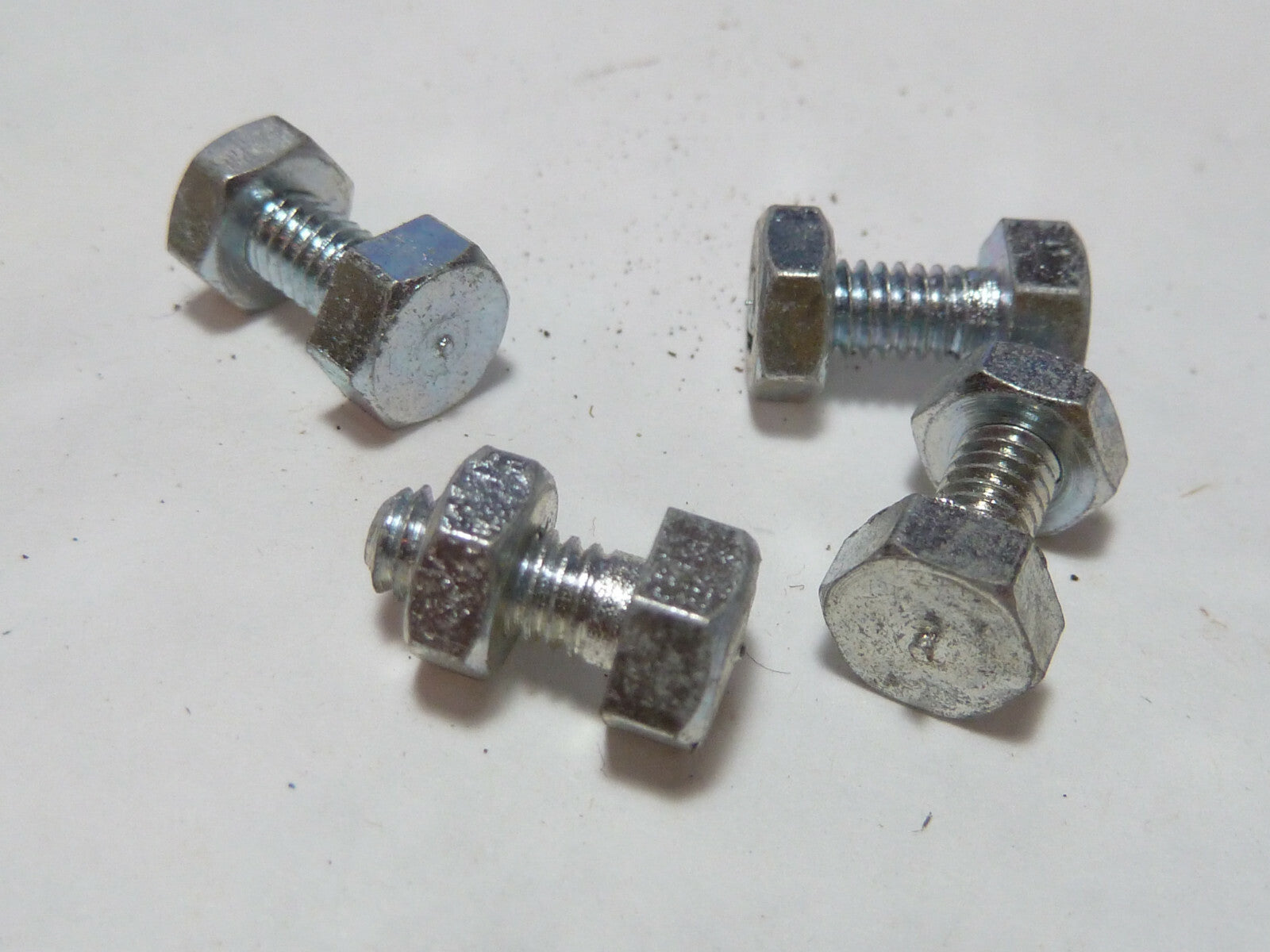 ✨ ancien stock ALGI 4 boulon VIS mobylette CYCLOMOTEUR SCOOTER attache gaine ✨