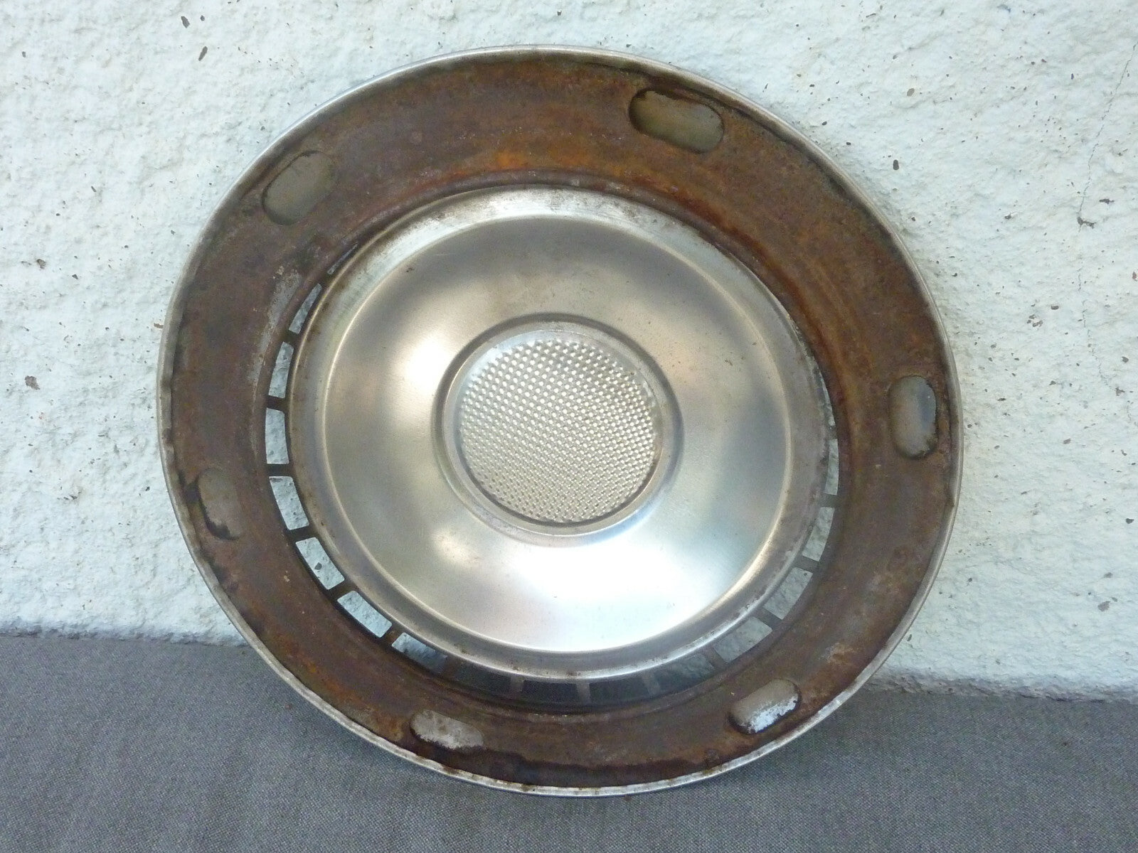 1 anciens vintage ENJOLIVEUR DE ROUE chromé 275 mm
