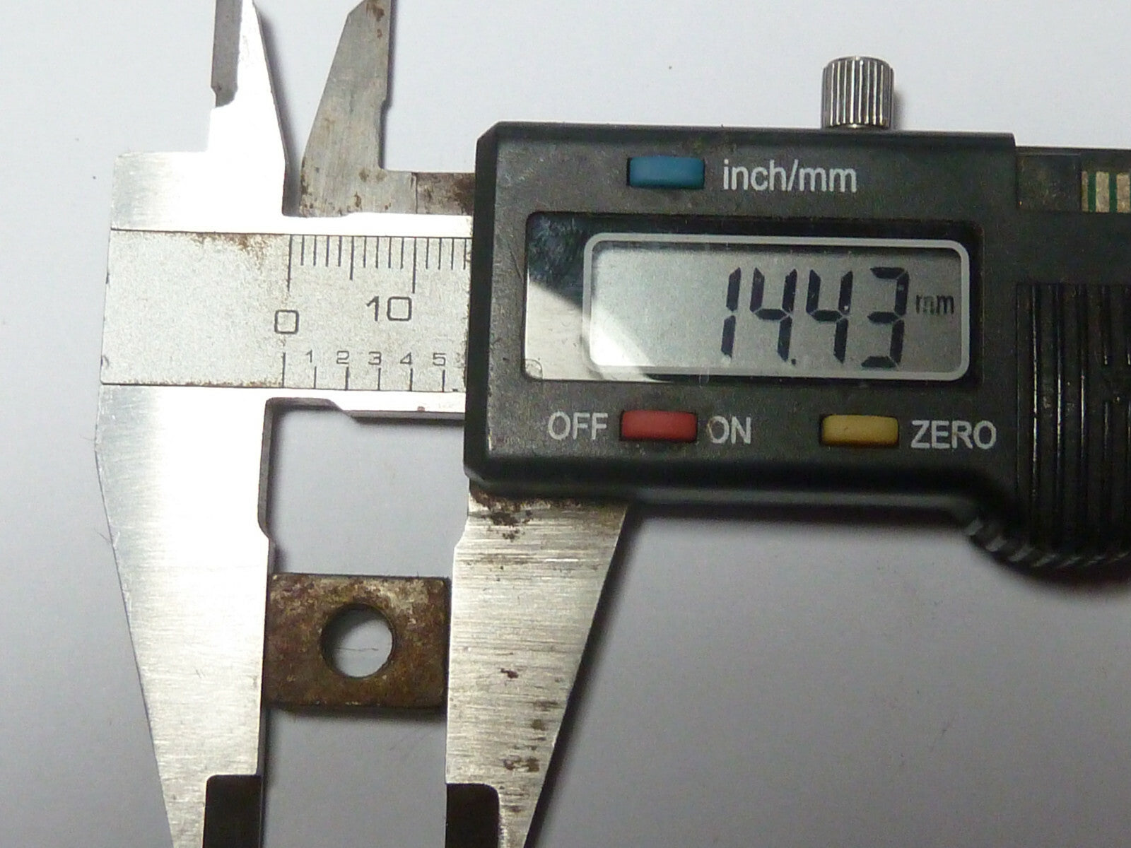 4 Ecrou rectangle 14.4 x 10,5 mm M6