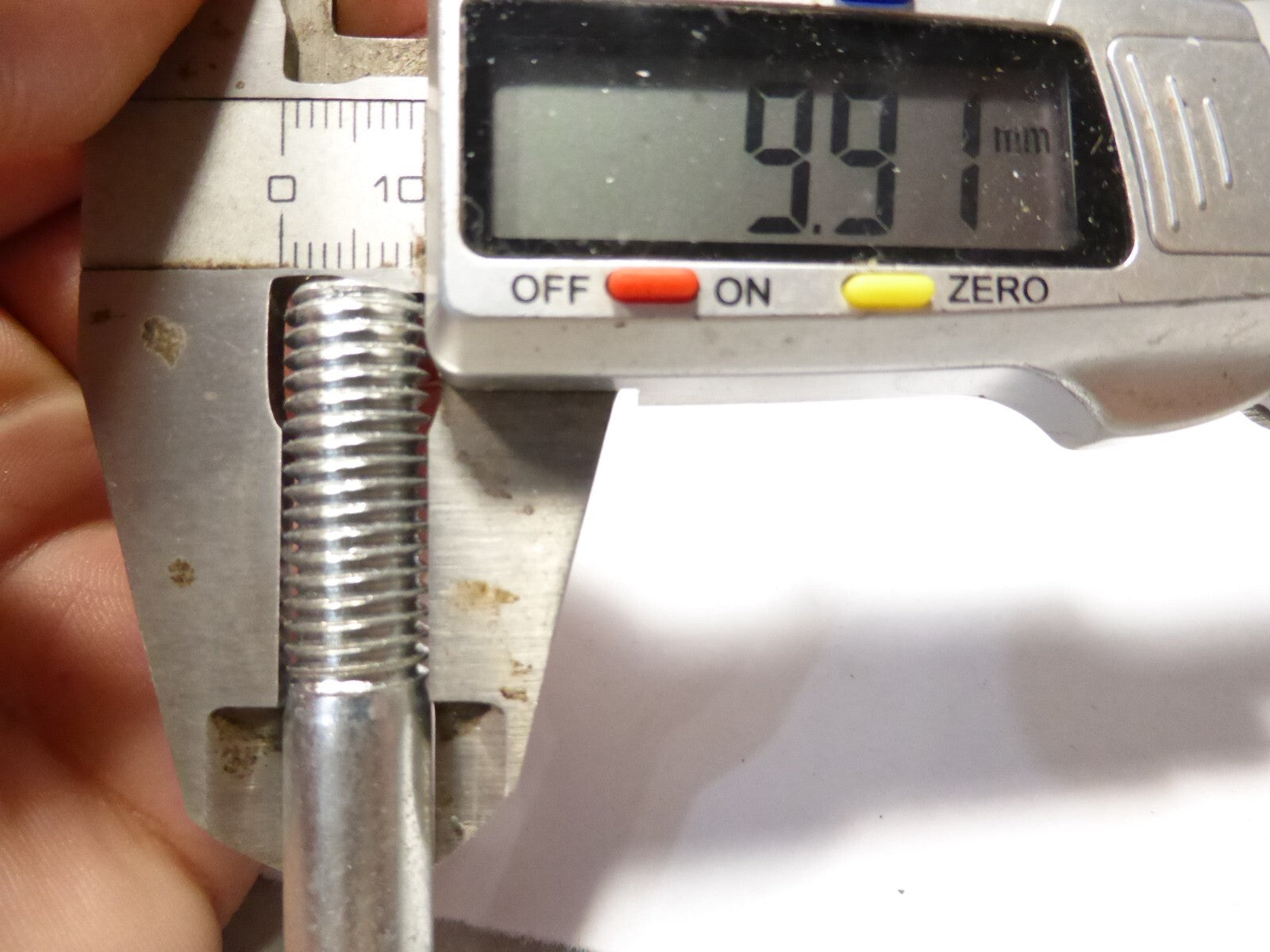 NOS vis Axe bas de cadre diamètre 10 mm x 60 mm solex fixation 3800 M10 chinois