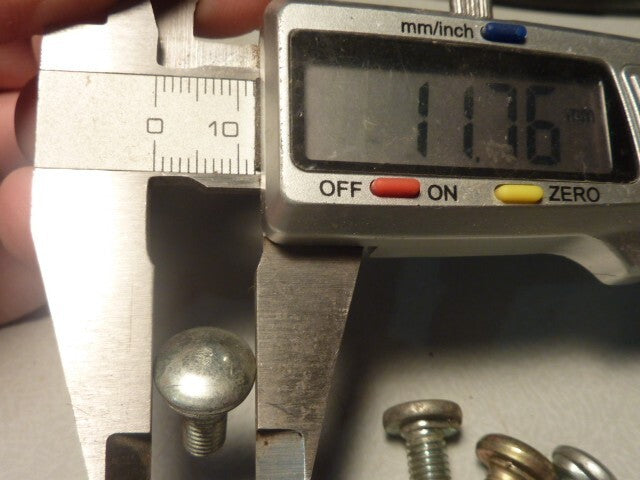 tète ronde méplat 6 vis bolt screw acier  vintage