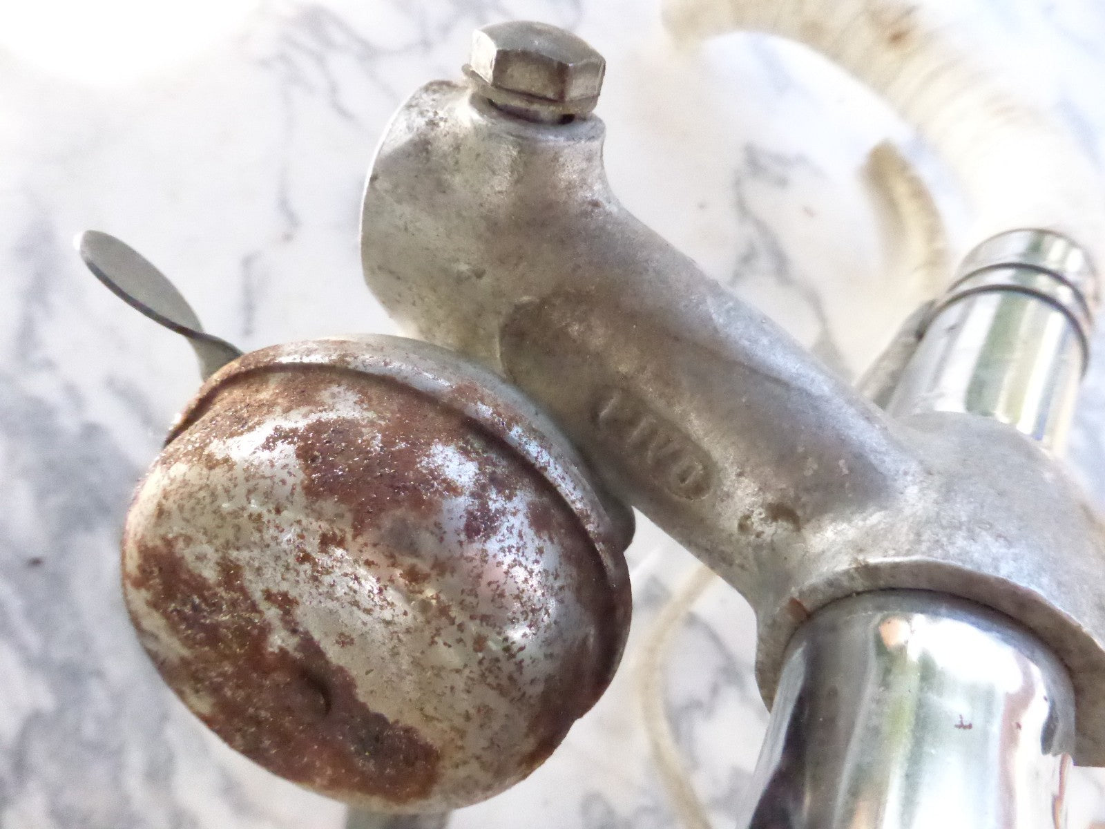 ancien guidon velo chromé vintage Peugeot motobecane gitane randonneur Pivo 22.2
