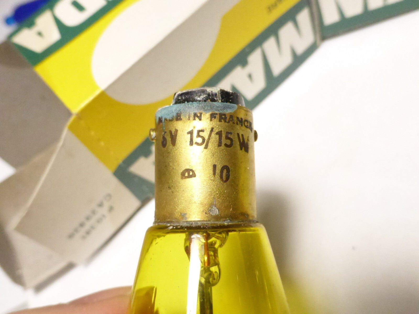 2 Ampoules phare 2 ergots 6v - 15/15W type BA15d moto cyclomoteurs  années 40/50