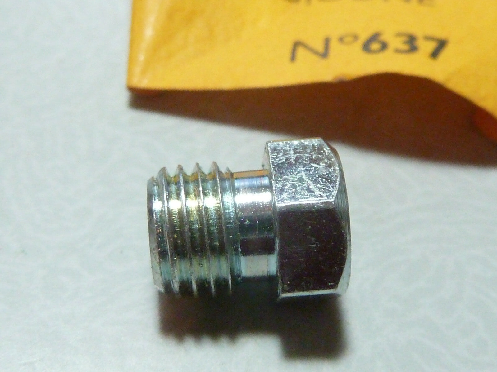 NOS neu Raccord de bicone  Écrou de pompe à essence 8x100  VéloSoleX