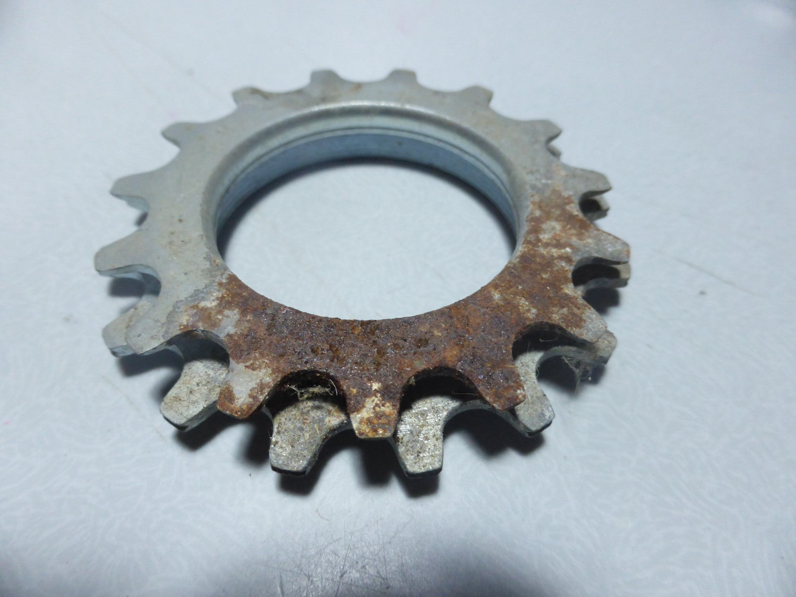 NOS ancien vintage pignon cogs MC 15/16 dents maillard