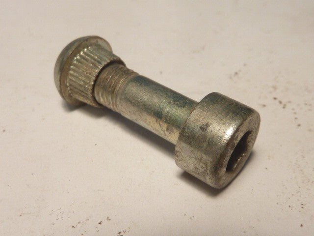 ✨ NOS Vintage – Serrage de Selle – Boulon, Vis et Écrou Acier – Vélo / Cycle ✨