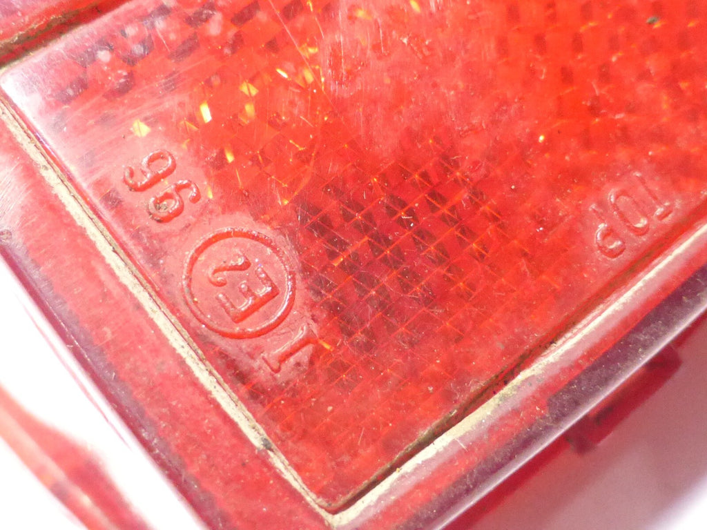 ancien Cabochon cibie de feu rouge Peugeot  103 GL10 GT10 102