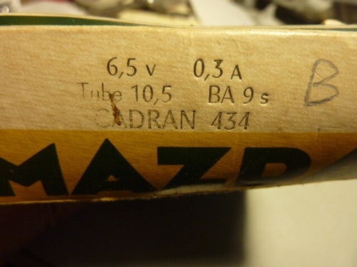 2  AMPOULES  vintage mazda  A VIS 6,5V 0,3A tube 10.5 BA9S