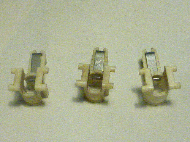 3 ancien patte support  porte ampoule  renault peugeot simca citroen ???
