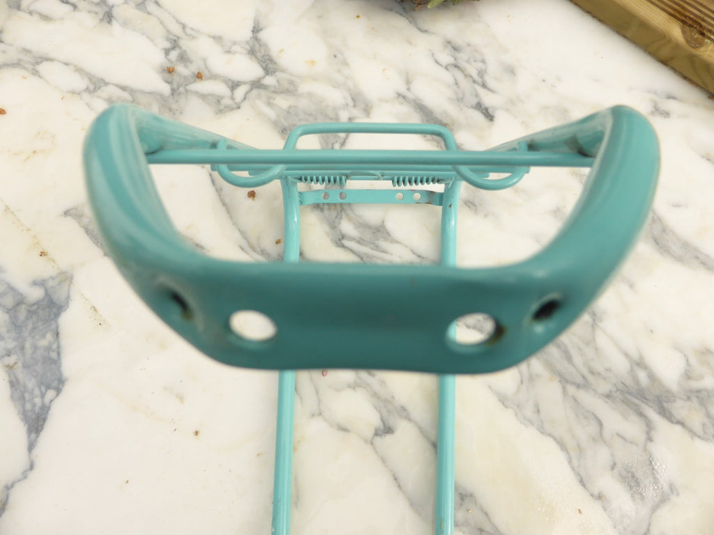 ✨NOS porte bagage arrière  a clapet acier velo Peugeot gitane roue 700 vintage ✨