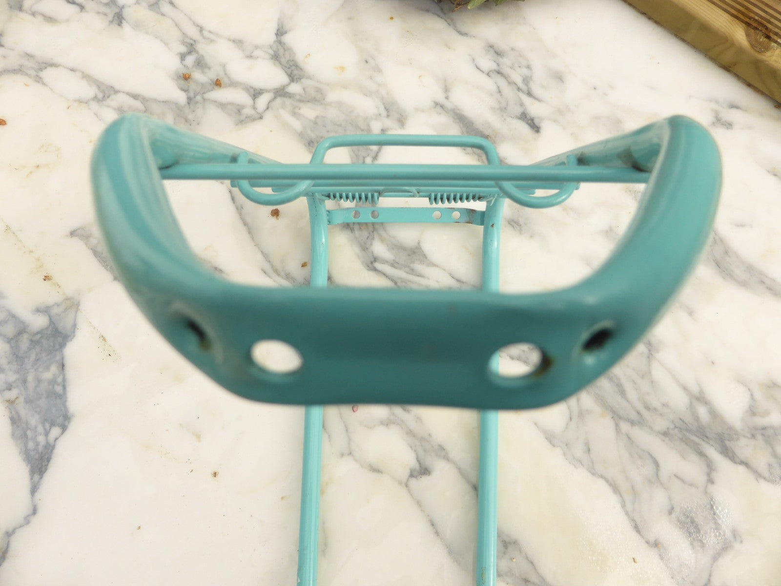 ✨NOS porte bagage arrière  a clapet acier velo Peugeot gitane roue 700 vintage ✨