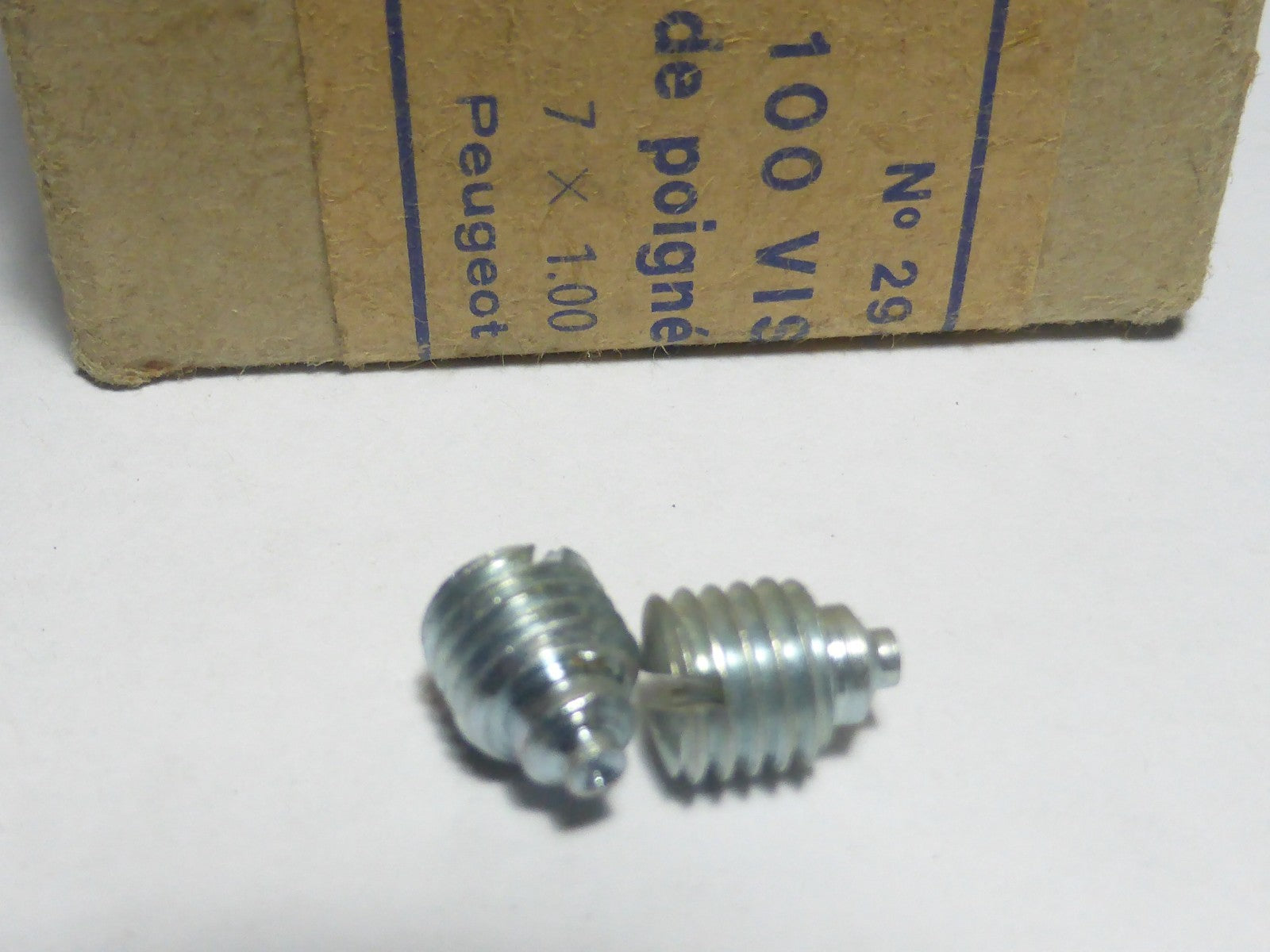 2 vis capot couvercle ancien CURSEUR  poignée ancien stock 7x100 Peugeot