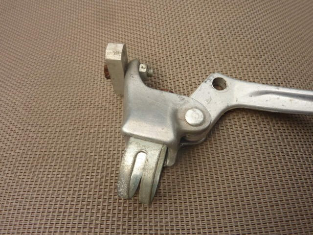 vintage neuf ancien stock poignée frein gauche  aluminium clb Tandem ?