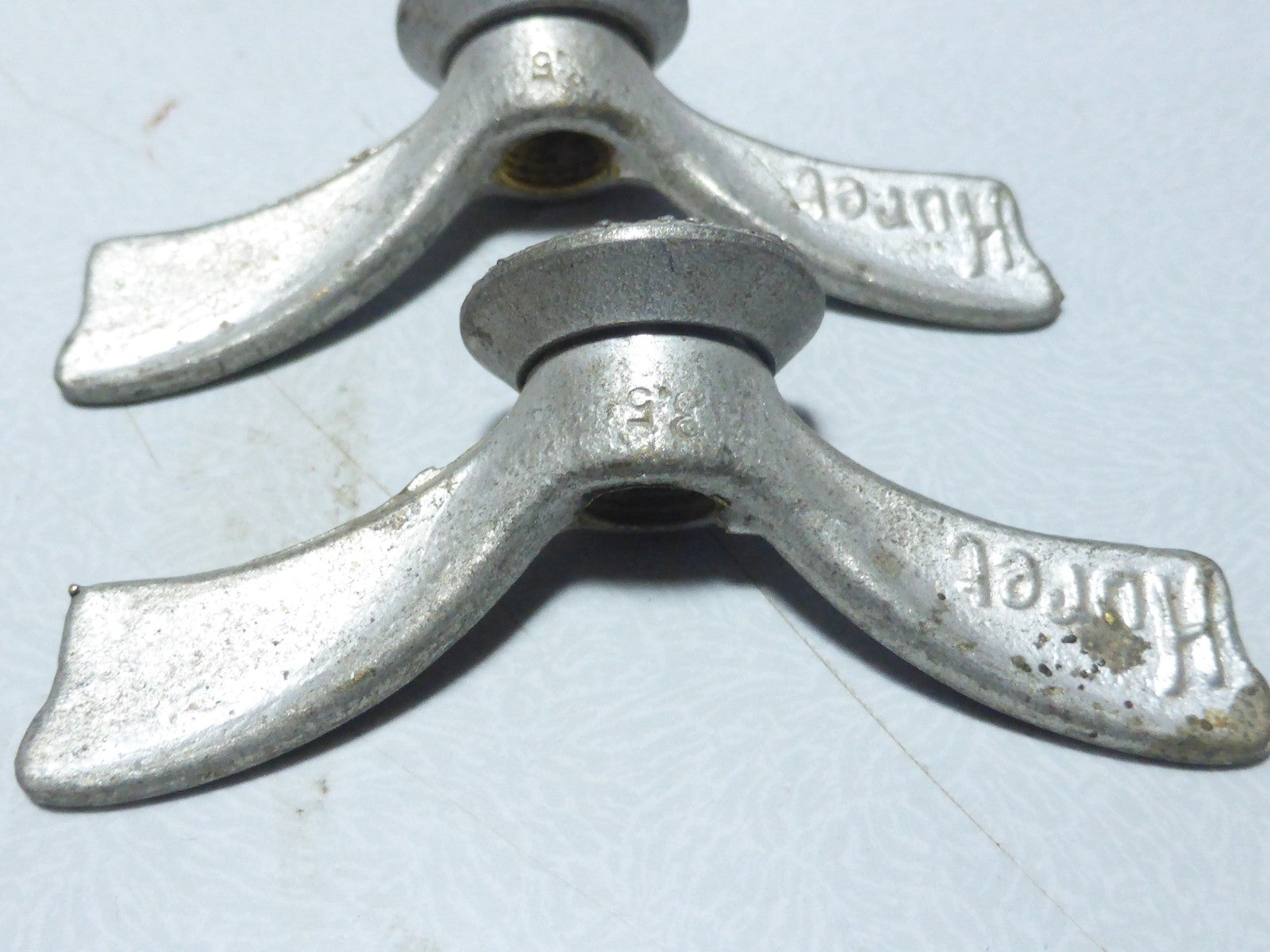 ✨NOS Neu 2 Écrous Papillon Vélo Ancien laiton Huret Wing Nuts 8.5 mm Vintage✨