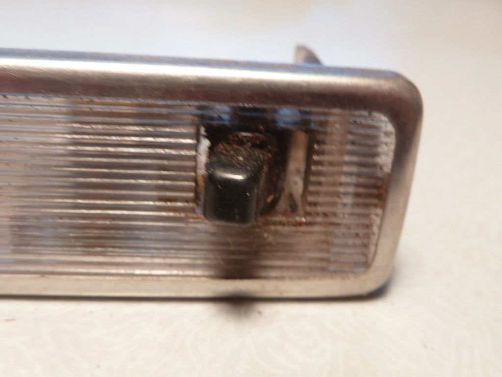 Plafonnier d'éclairage habitacle MK 140 d'origine véhicule ancien