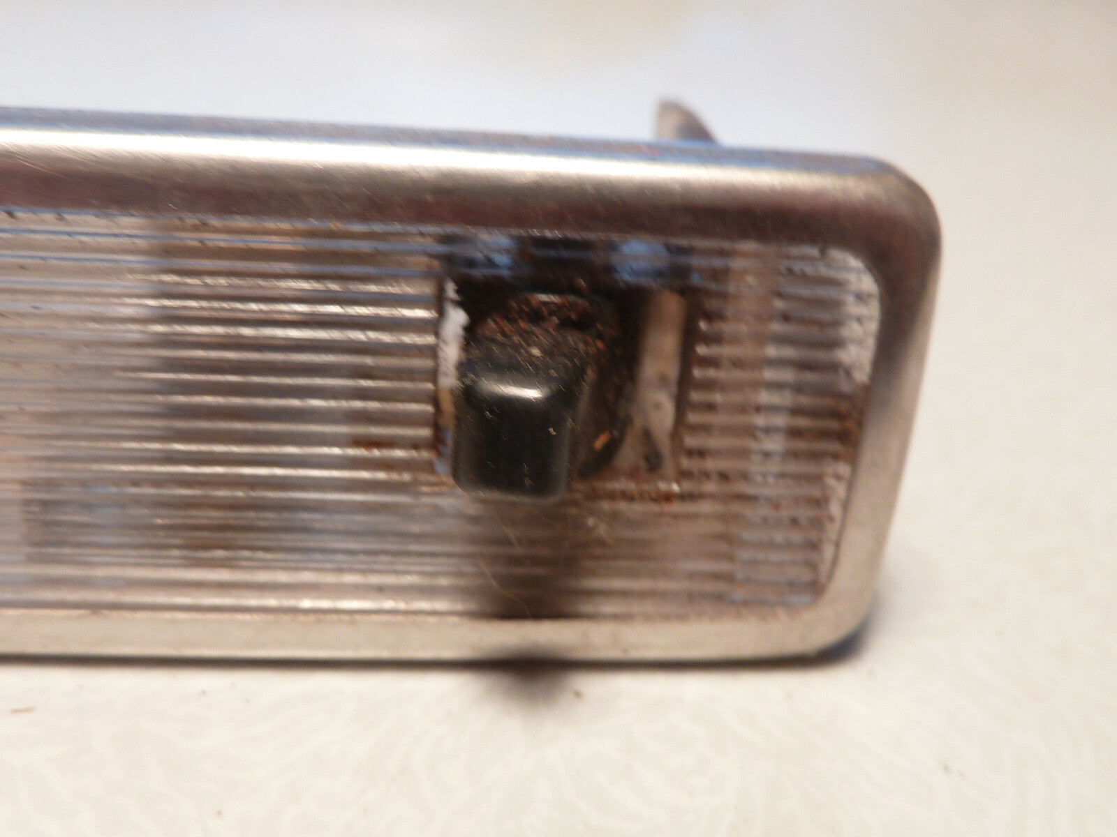 Plafonnier d'éclairage habitacle MK 140 d'origine véhicule ancien