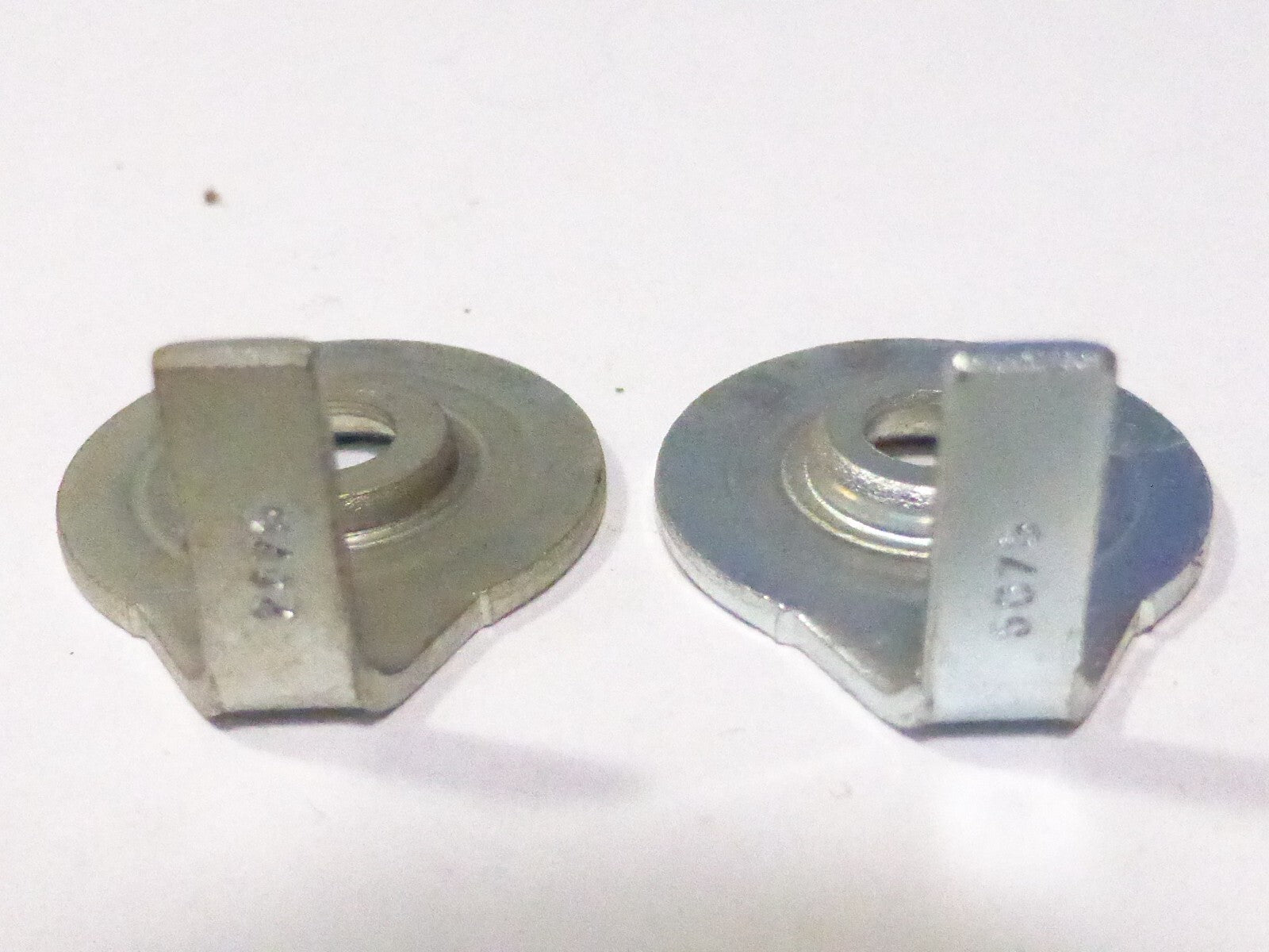 2 vintage velo Huret Shifter Covers Pressure Plates  Chape rondelles 2475/5075