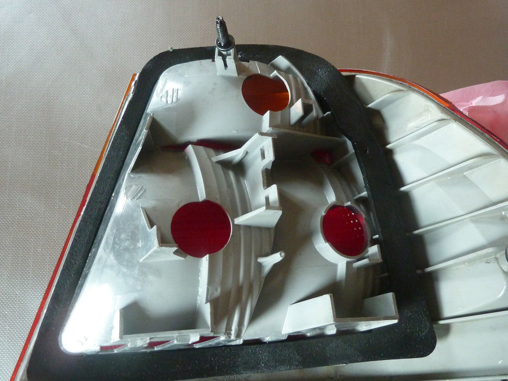 Feux arrière Gauche BMW E46 Berline Phase 1 Rear Left Tail Light 8364921