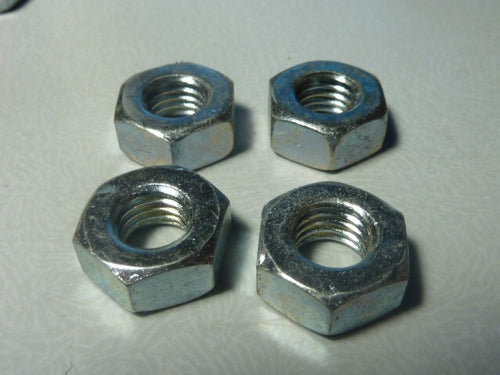 8  Écrou hexagonal 9.5 pas de 150