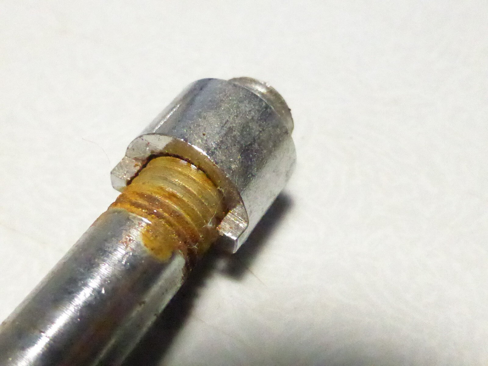SERRAGE DE SELLE  BOULON DE FIXATION VIS ECROU ACIER  VELO VINTAGE CYCLE 8x34