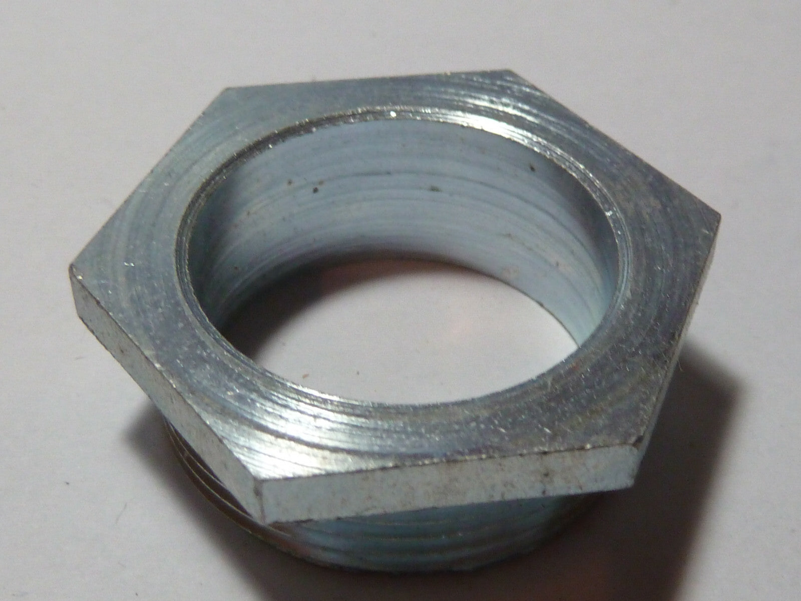 Ecrou echappement motobecane 6 pans de 32 mm diamètre intérieur 26 mm pas 32x1.5