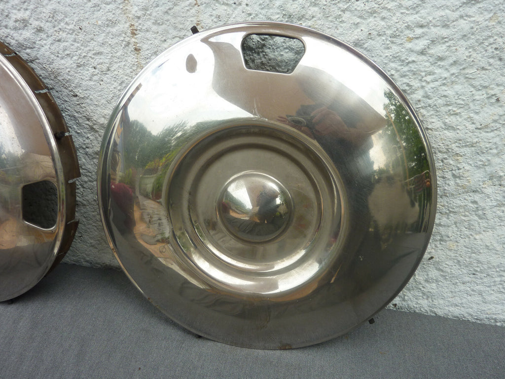 2 anciens vintage ENJOLIVEUR DE ROUE chromé  360mm