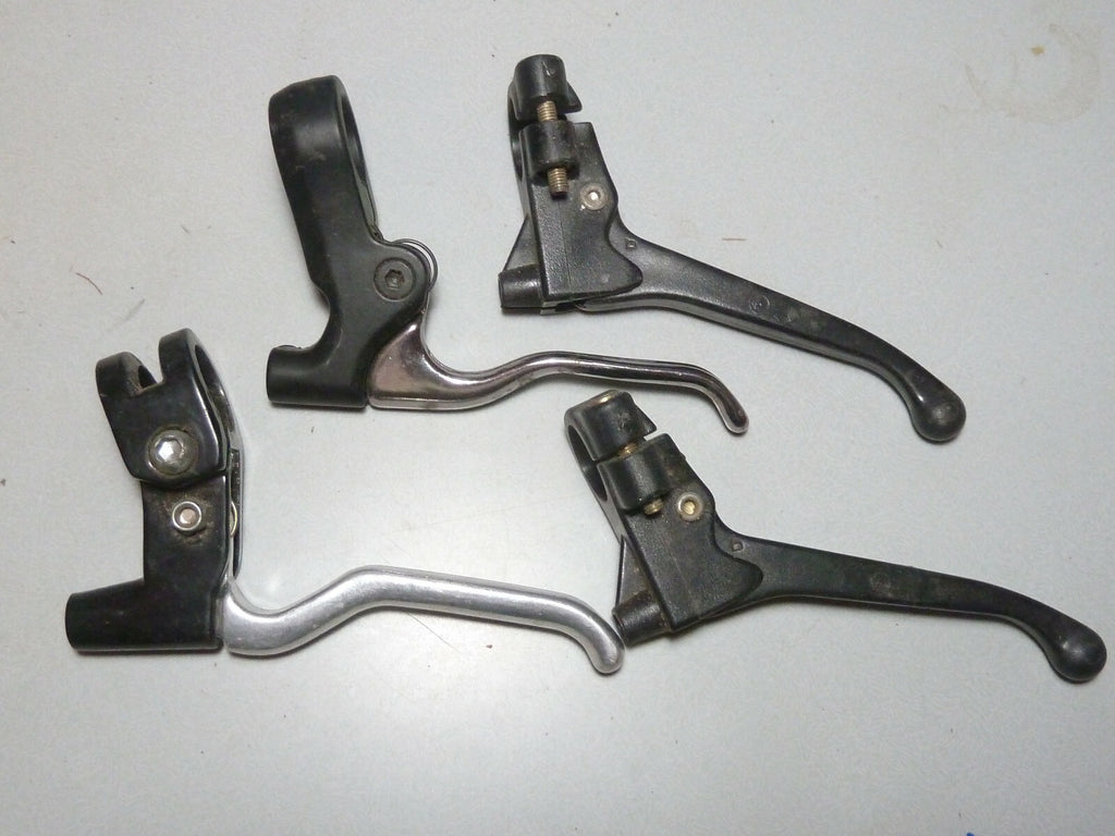 lot leviers poignées manchons  velo  bmx cross junior vintage