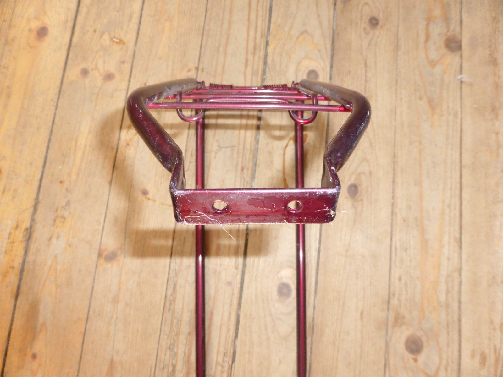 ✨NOS porte bagage arrière  a clapet acier velo Peugeot gitane roue 700 vintage ✨