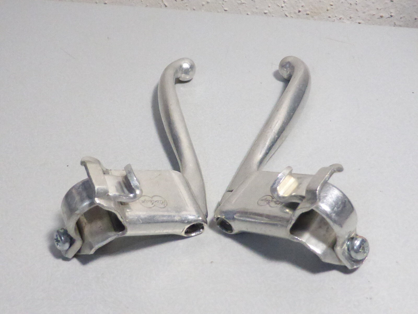 NOS 1 paire leviers poignées droit manchons vélo  vintage Altenburger