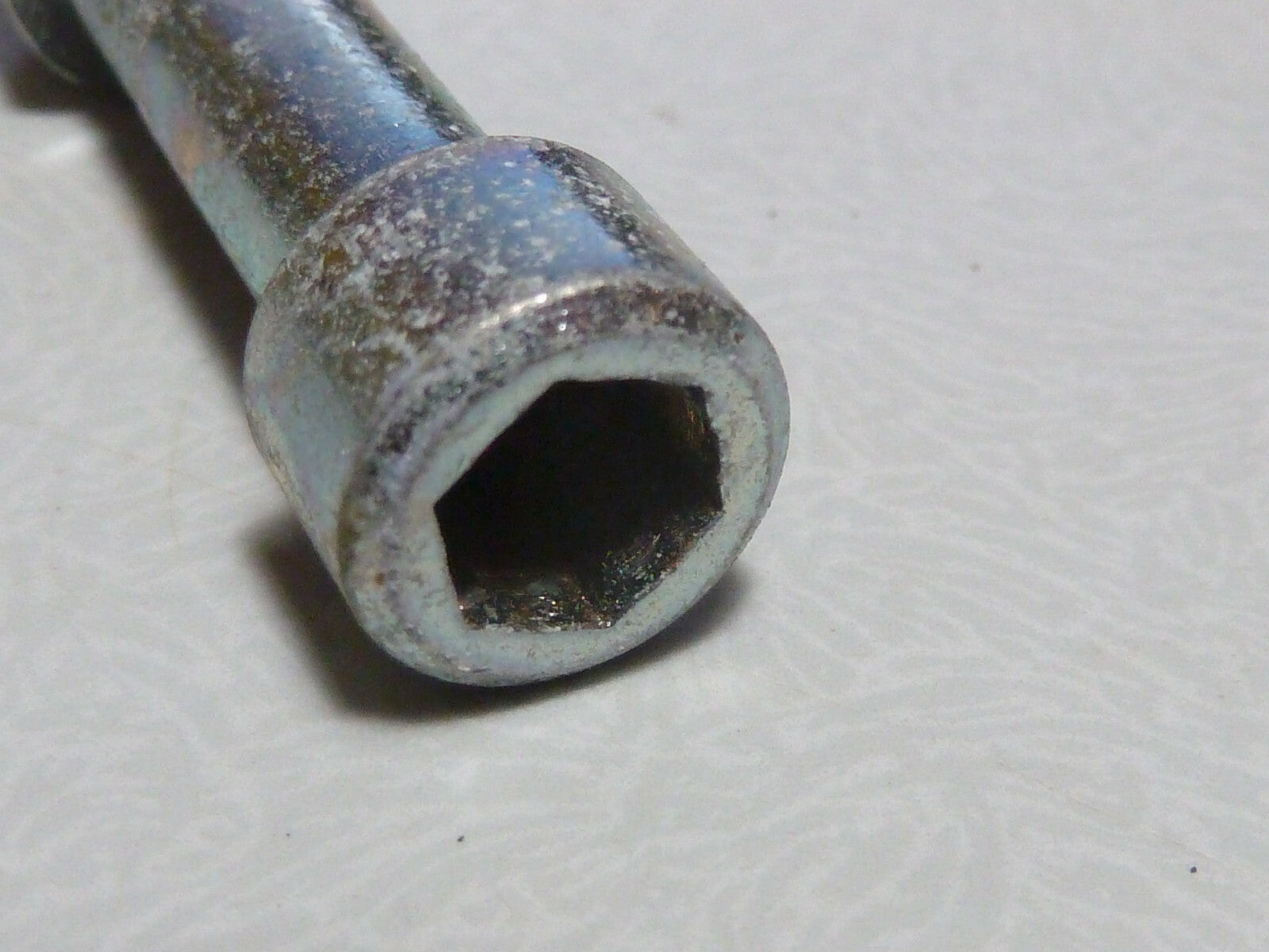 SERRAGE DE SELLE  BOULON DE FIXATION VIS ECROU ACIER  VELO VINTAGE CYCLE 8x32 ..
