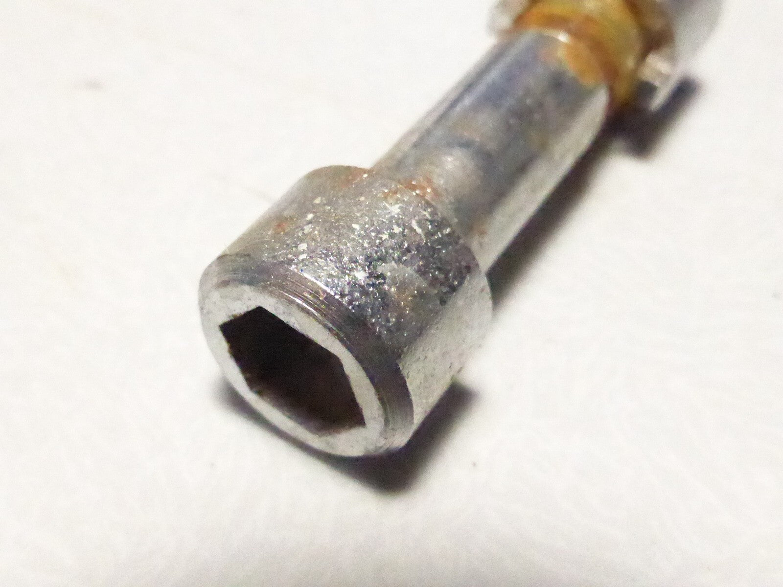 SERRAGE DE SELLE  BOULON DE FIXATION VIS ECROU ACIER  VELO VINTAGE CYCLE 8x34