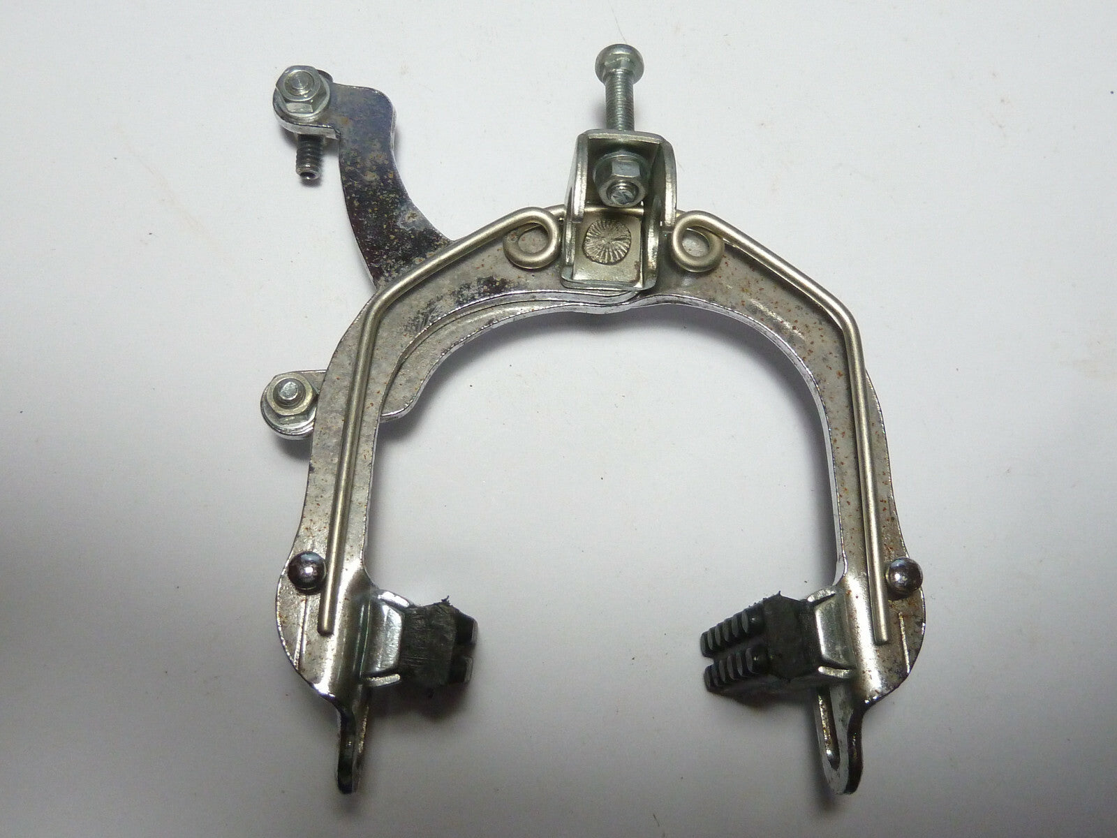 ✨ Ancien Étrier de Frein Arrière – SUPER 48 – NEUF NOS – Ancien Stock ✨