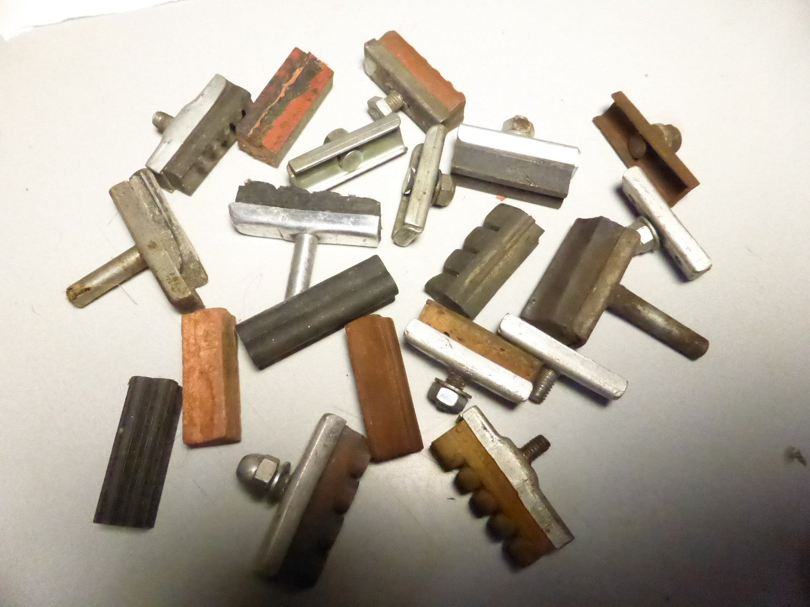 ✨ Lot porte-patins de frein vélo vintage – anciens supports brake pads bicycle ✨