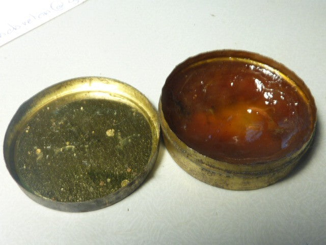 Ancienne Boite Métal Graisse de Vaseline pour accumulateurs vintage