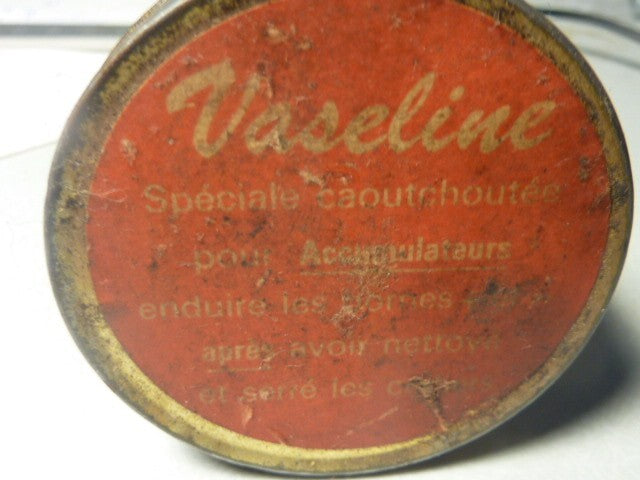Ancienne Boite Métal Graisse de Vaseline pour accumulateurs vintage