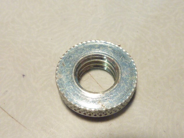 ancienne écrou vis molette de capot carter motobecane peugeot terrot solex